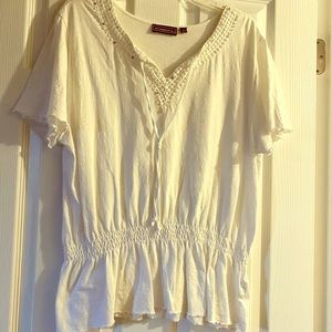 WHITE LADIES LARGE ELEMENTZ TOP